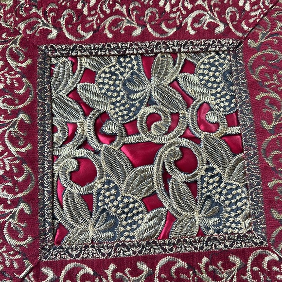 Ramadan Decorative Set of Pillow Cases and a Table Runner - Picture 15 of 16